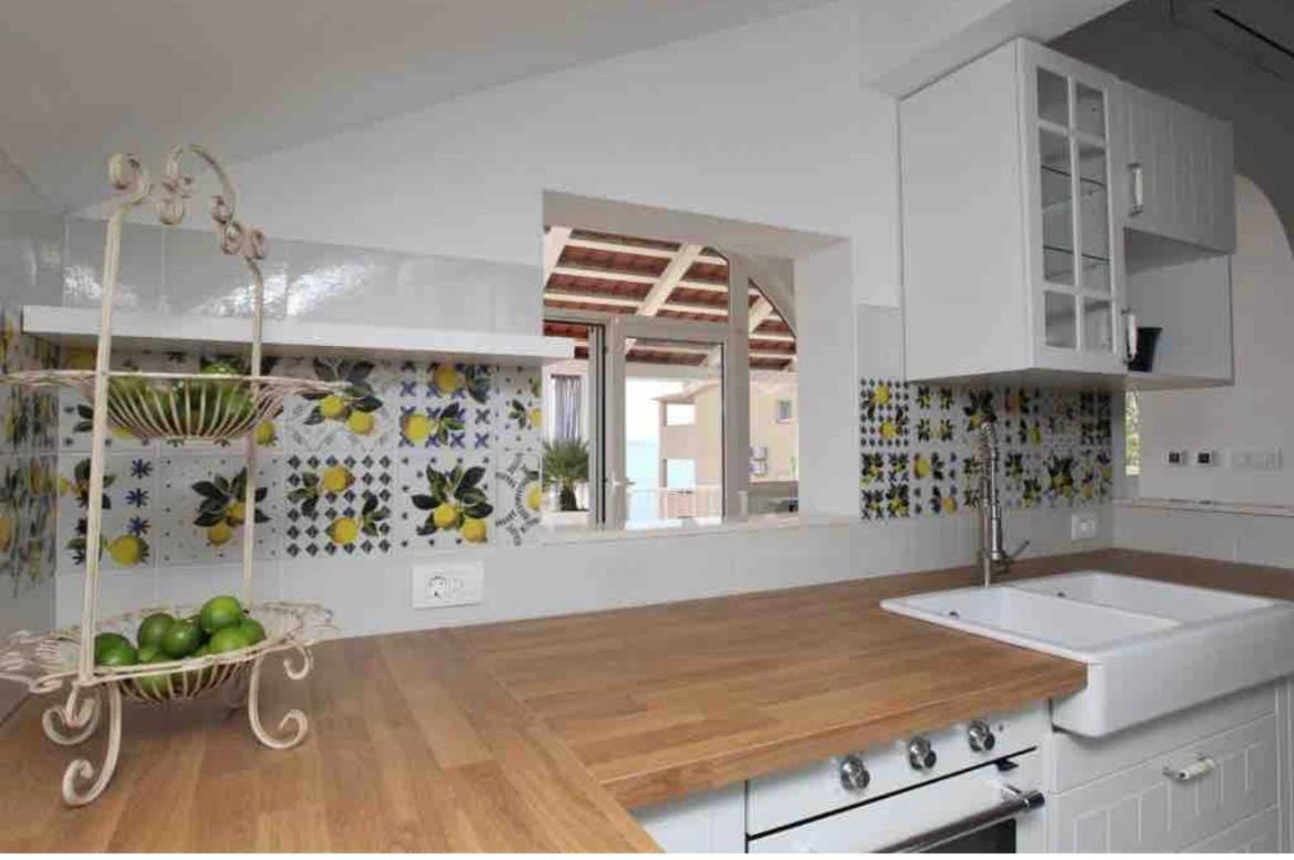 Trogir Ciovo Big Seaview Apartment Near The Sea מראה חיצוני תמונה